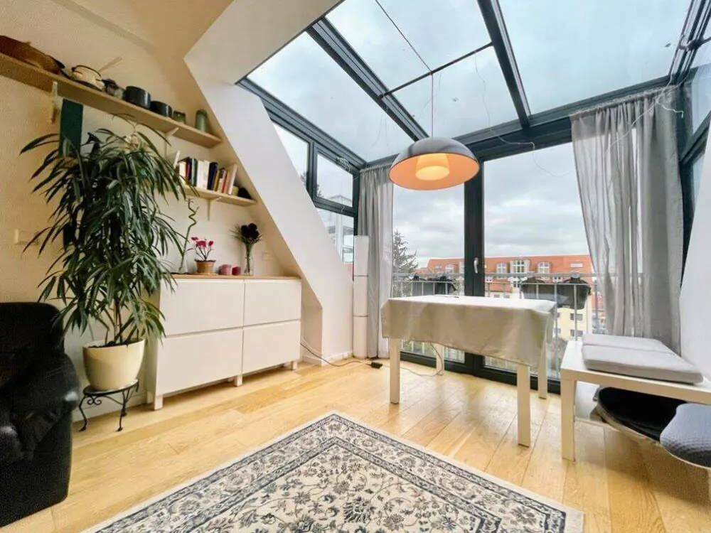 Eine sonnige 4-Zimmer-Maisonette-Wohnung über Mariendorf