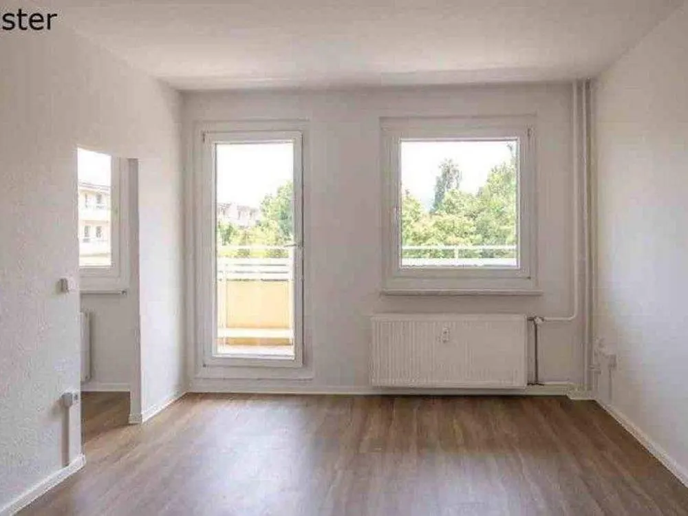 Praktische 3-Zimmer-Wohnung mit Balkon in Dresden-Gorbitz!