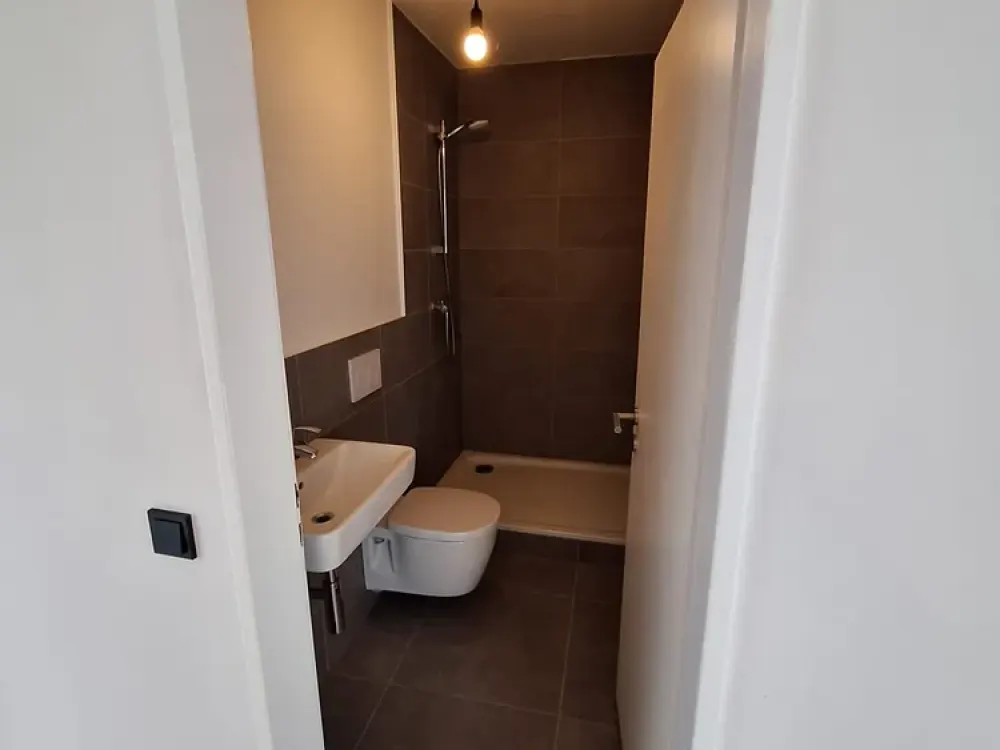 Kernsanierte 3-Zimmer-Wohnung im 8. Obergeschoss in Wesseling