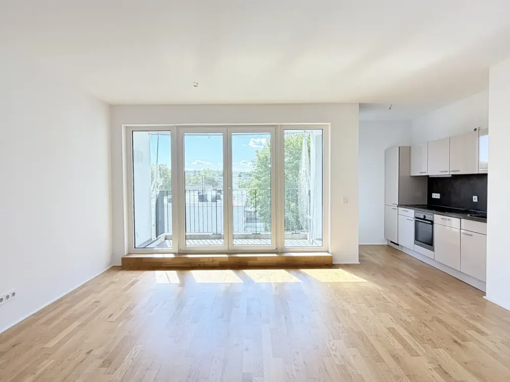 Komfortables Wohnen: Moderne 4-Zimmer-Wohnung mit Loggia und zwei Bädern