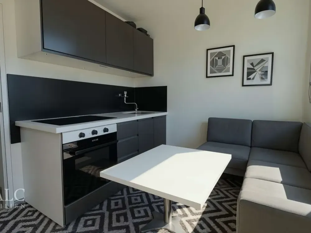 Fully Furnished 1-Room Apartment with Shared Garden Use, Bright, Modern & Central!