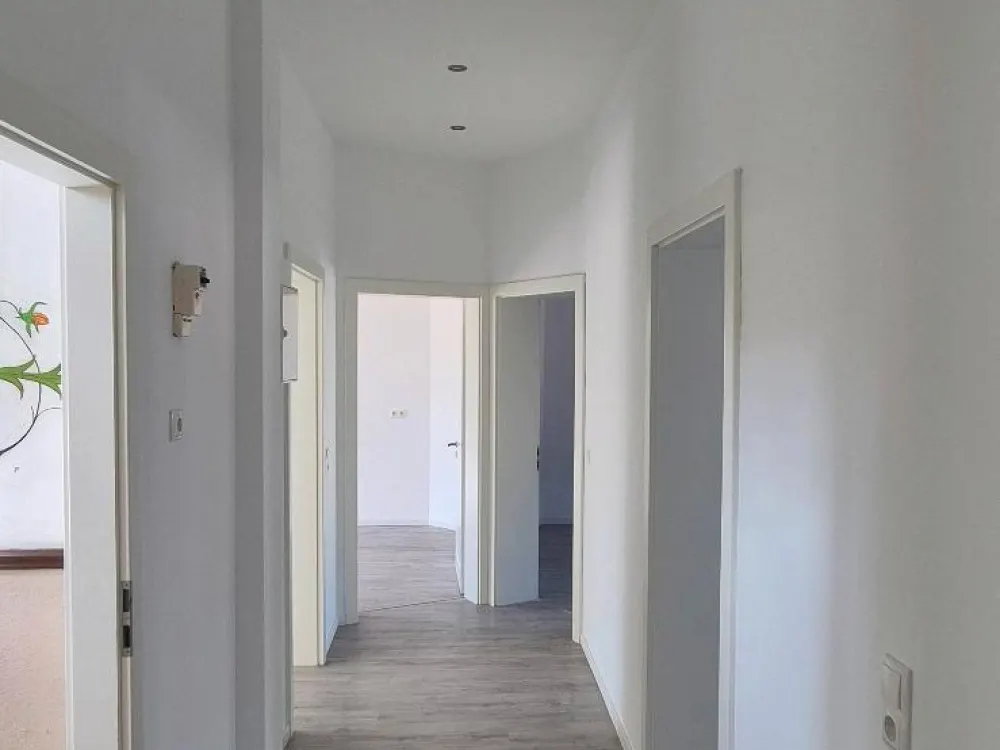 Sanierte Altbauwohnung 3 Zimmerwohnung Außergewöhnlich