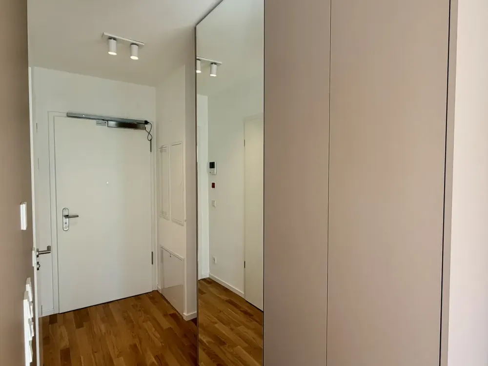 Neubau 1,5-Zimmer mit Einbauschränken & Küche