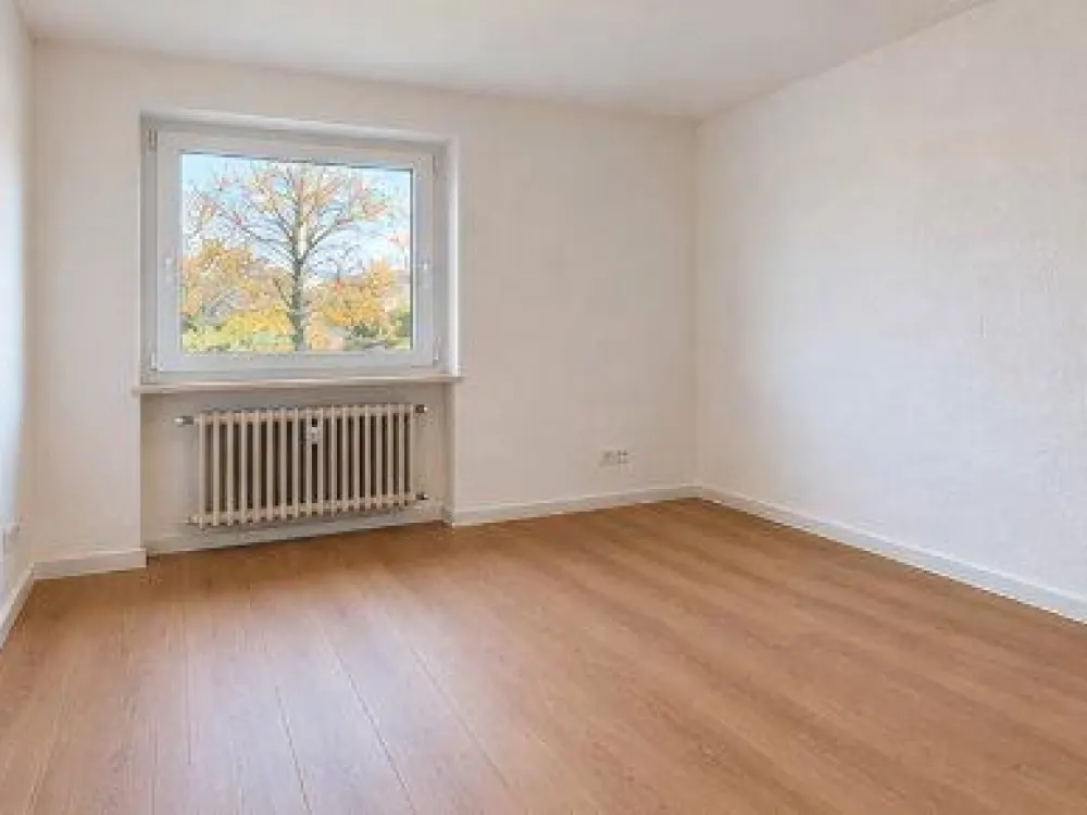 Erstbezug nach Renovierung, 3-Zimmer-Wohnung 78qm mit Balkon