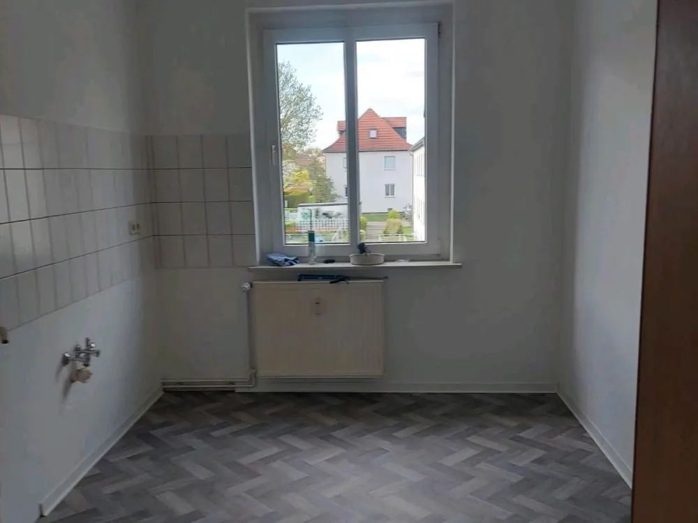 Schöne 4 Raum Wohnung in Böhlen, Rötha nähe Zwenkau bei Leipzig