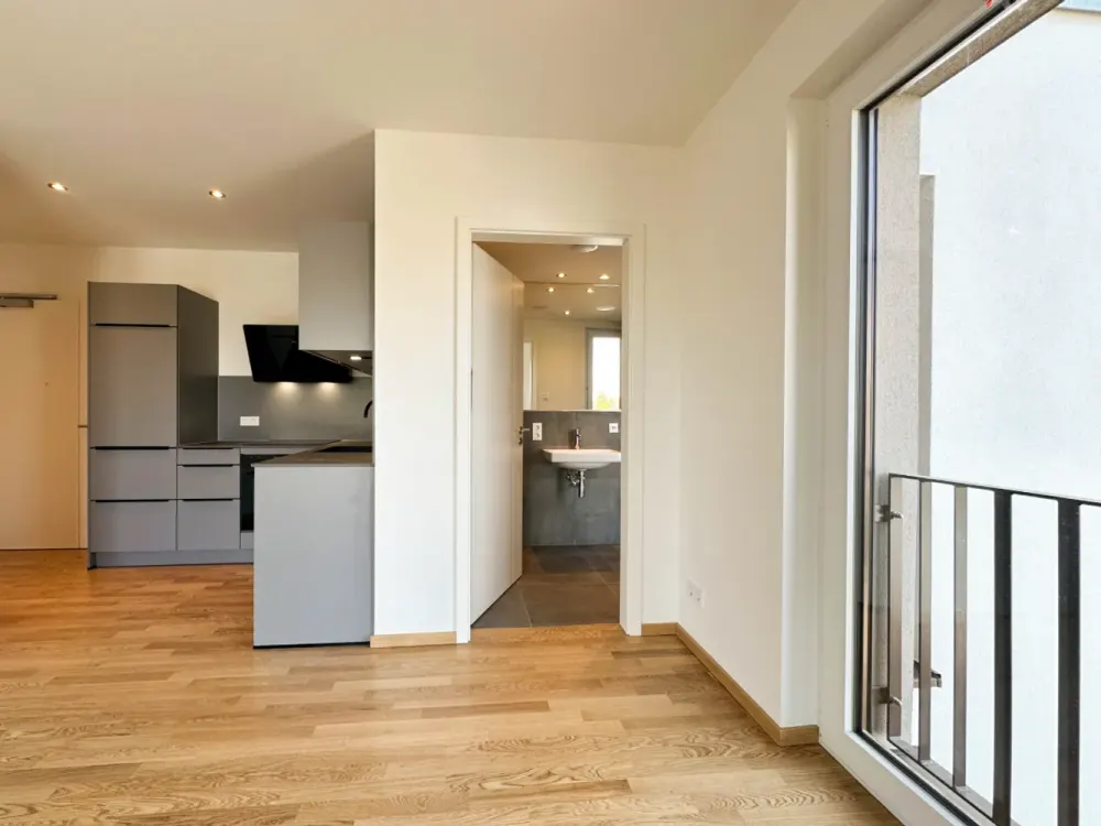 *** SEE-LAGE STATT STADT-STRESS * 2-Zimmer-Neubau mit Balkon * Jetzt besichtigen ***