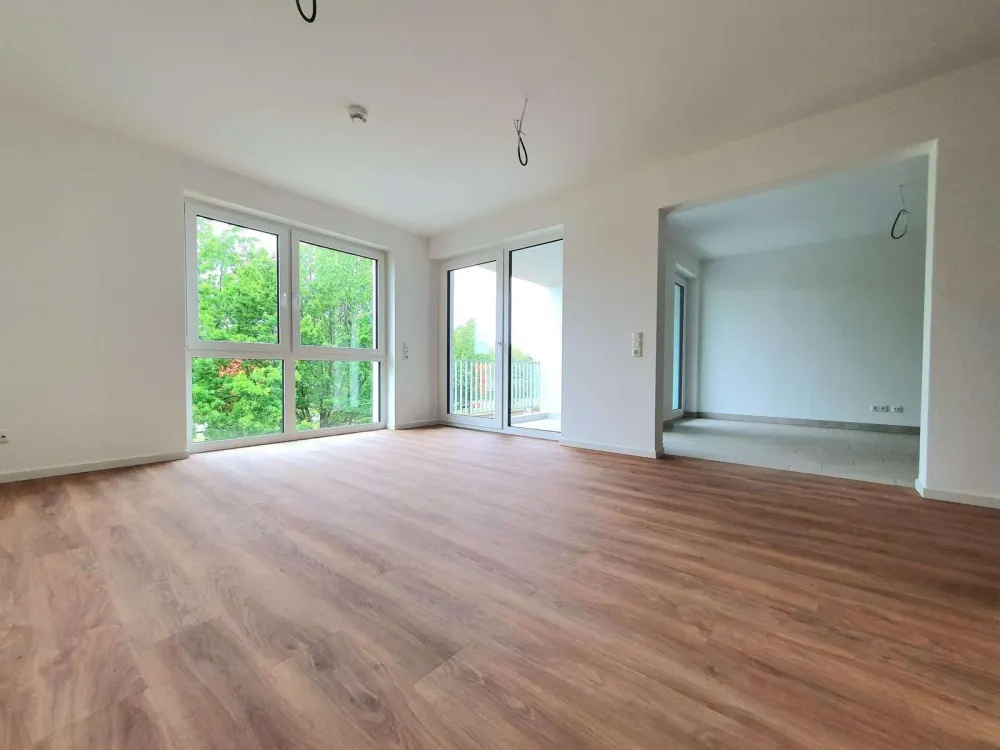 Helle 2-Zimmer Wohnung mit Balkon