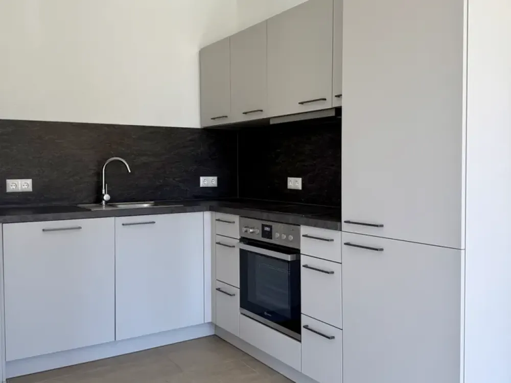 New Development Area Hannover Kronsrode: Fitted Kitchen, 2 Terraces + Garden, 2 Bathrooms, Underfloor Heating, Underground Parking, Cellar