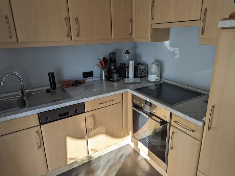 Neustadt: 3 Zimmer + Apartment, Balkon, EBK, Energiearm!