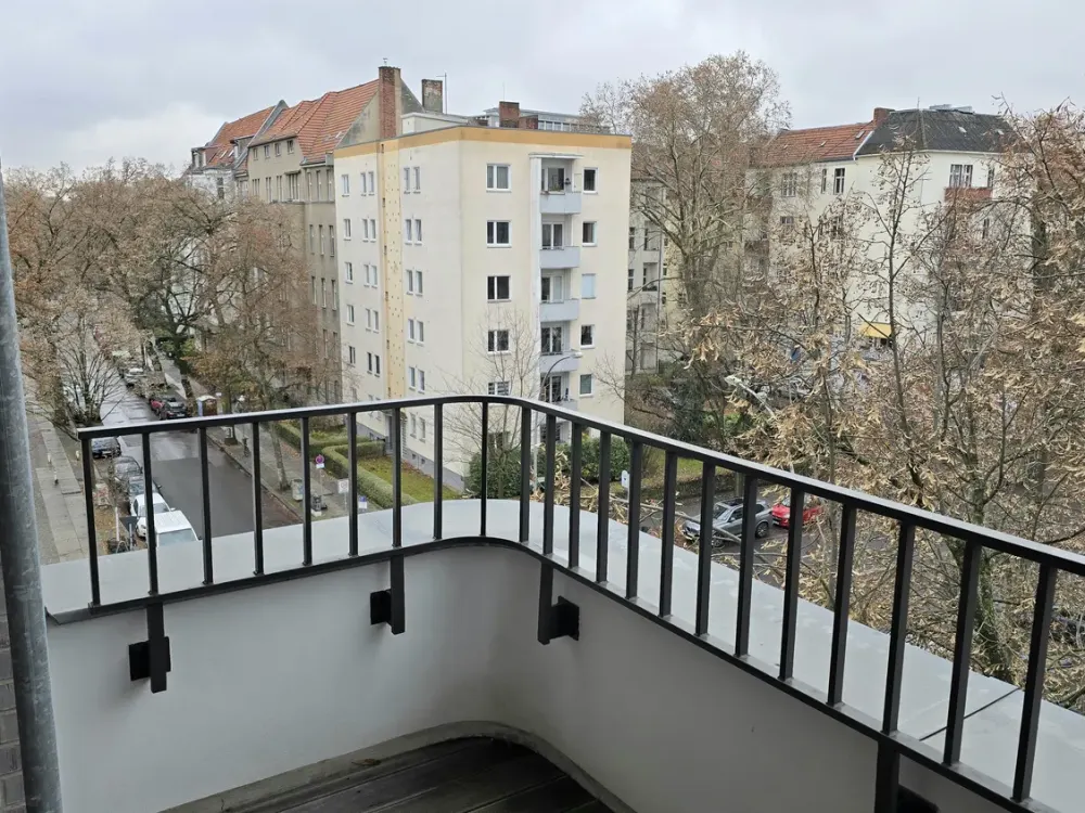 Sehr repräsentative möblierte 4 Zimmer Wohnung in Ku'Damm Nähe