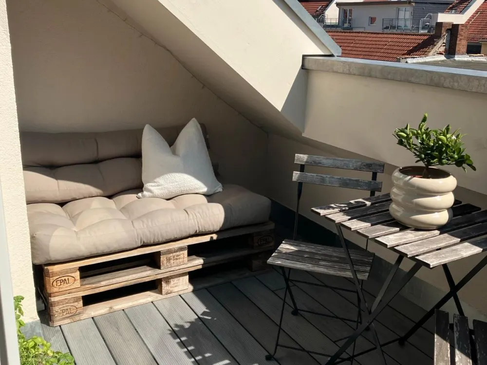 Gemütliche 2-Raum-Dachgeschosswohnung mit Dachloggia in Leipzig -