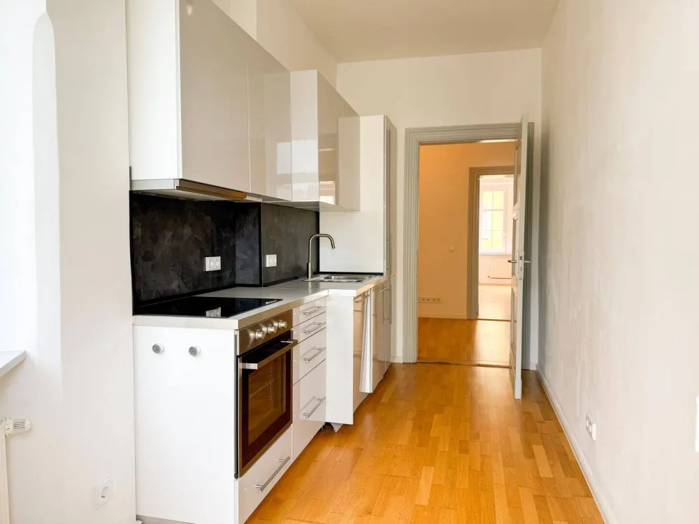 *sofort Bezugsfrei* Hochwertige 3 Zimmer Altbauwohnung I Balkon