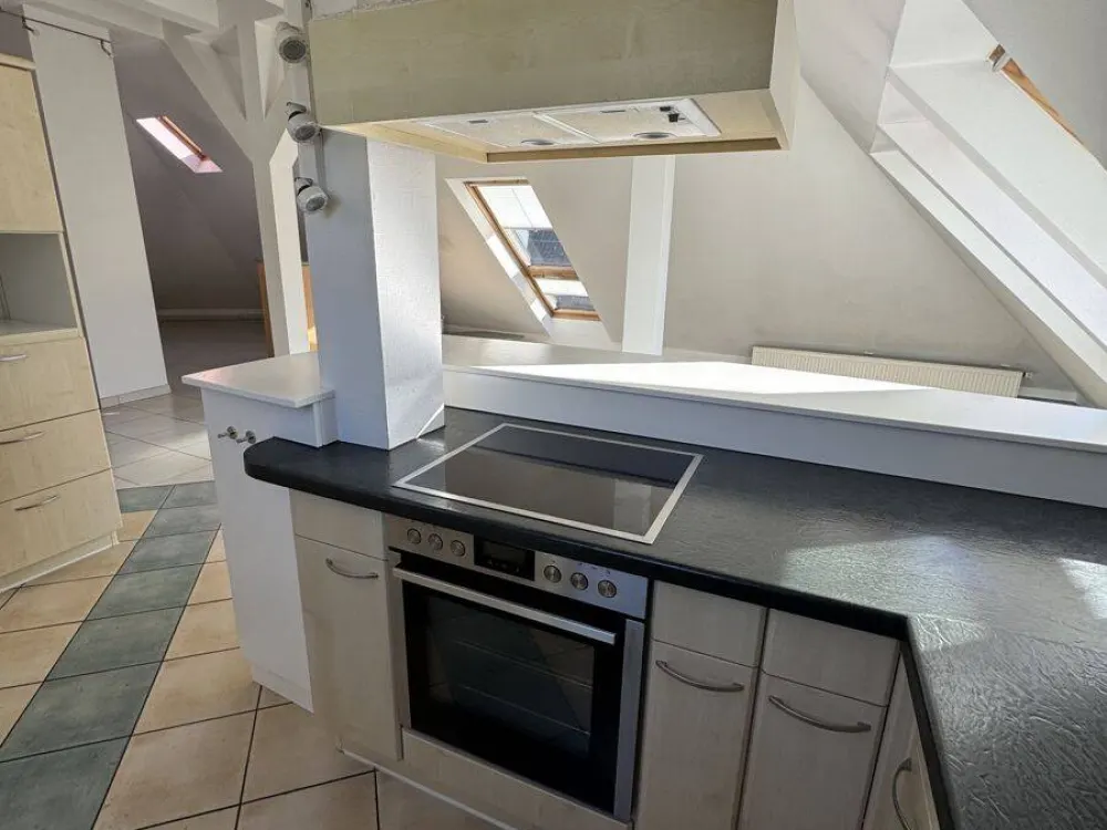 Modern geschnittene Maisonette im Dachgeschoss - zentrumsnah in Stuttgart-Feuerbach