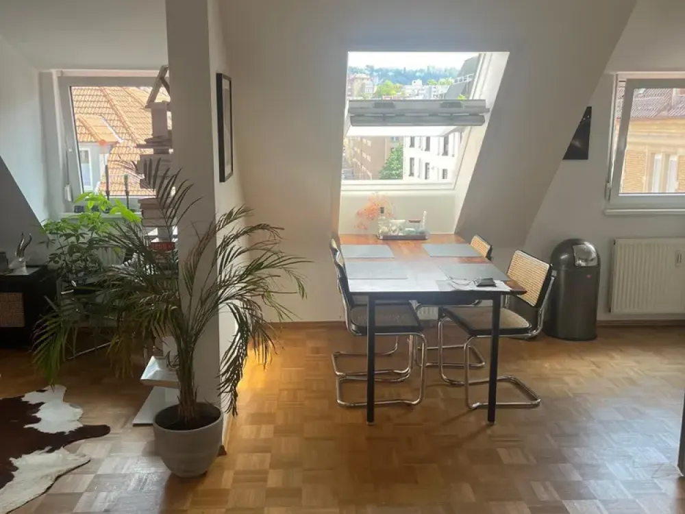 Zuhause mit zwei Zimmern in Stuttgart West