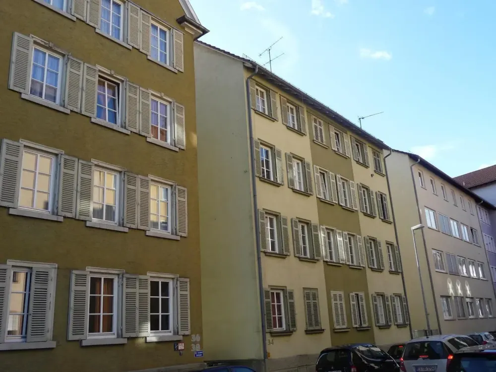 Komplett renovierter Altbau in der ES-Innenstadt! Alles um die Ecke!