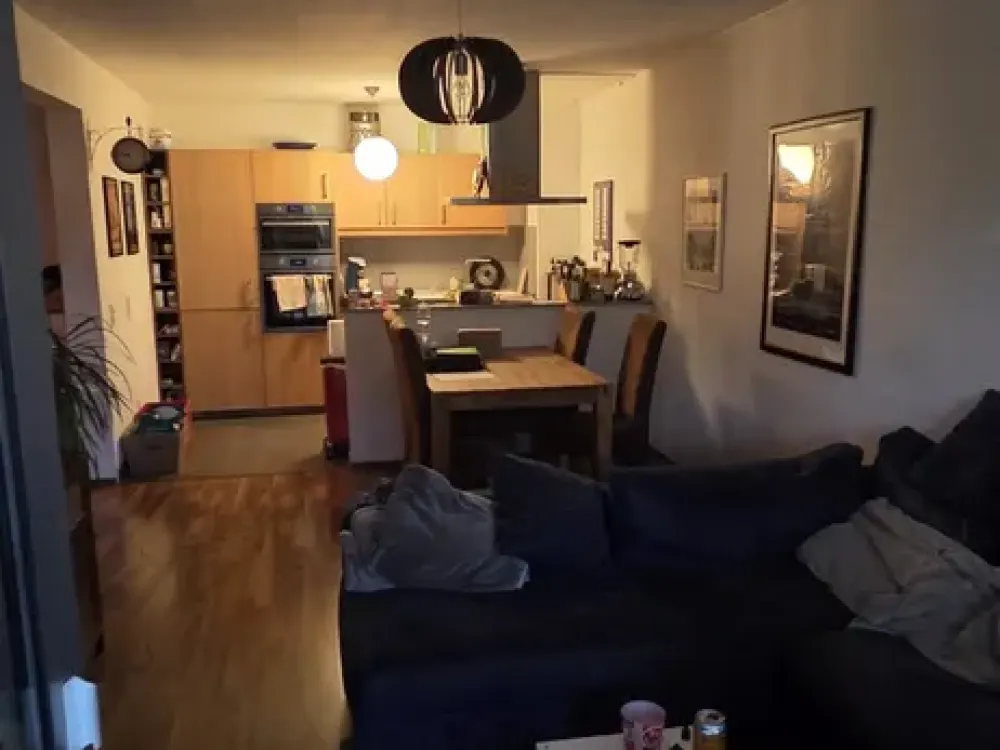 3 Zimmer Wohnung mit großem Balkon und Parkblick