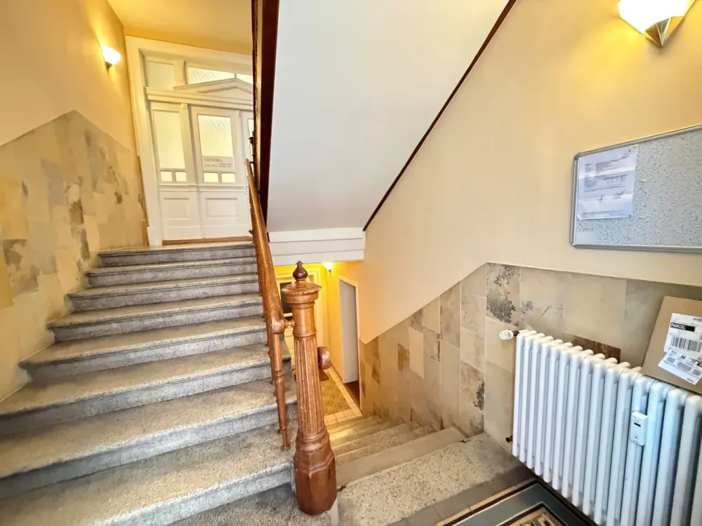 Coole 4 Zi. WG Wohnung alles neu und super schliffig ! Große Wohn-Essküche