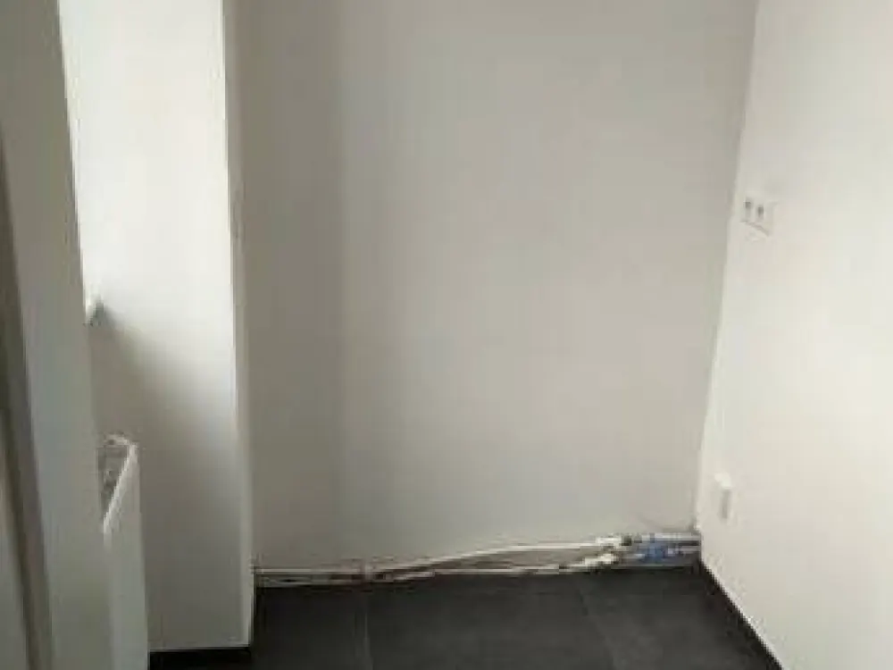 Gemütlich & frisch saniert: Single 2-Zimmer-Wohnung in Dresden-Mickten