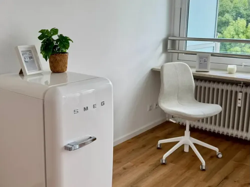 Newly Renovated and Fully Furnished 1-Room Apartment with Indoor Pool in Munich Bogenhausen