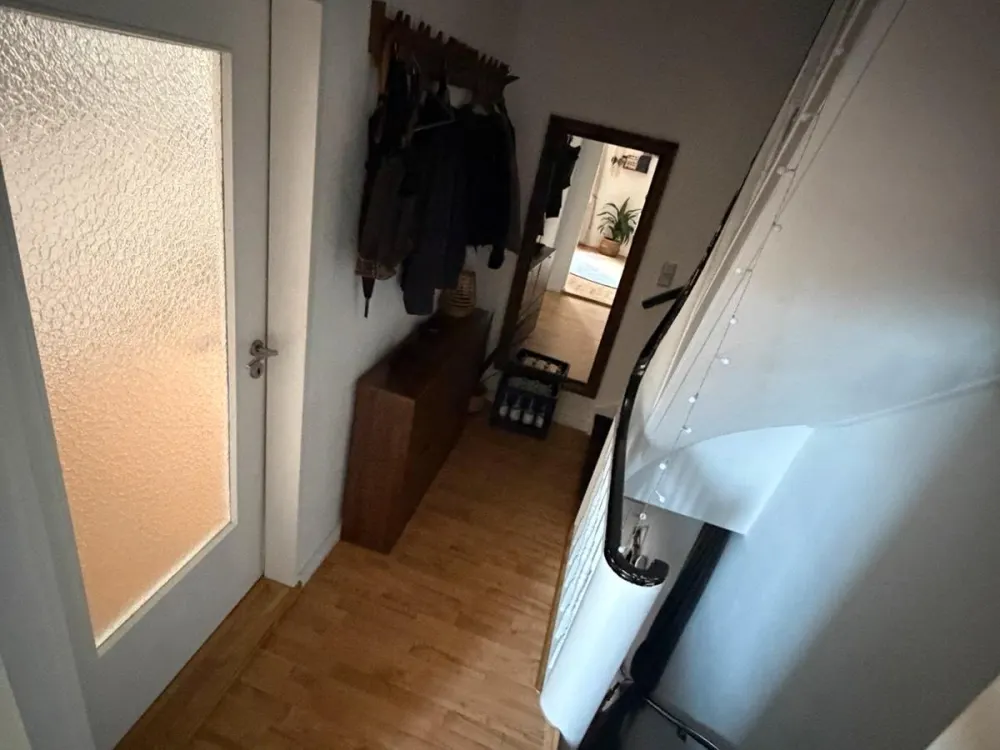 4 Zimmer Wohnung/Haus im 1/4 zum 1.10.26