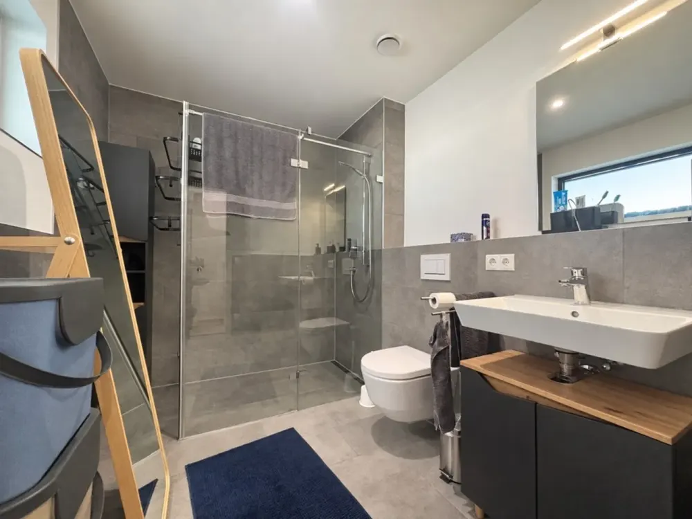 Exklusive 2 Zimmer-Wohnung mit großer Terrasse in Markdorf-Leimbach
