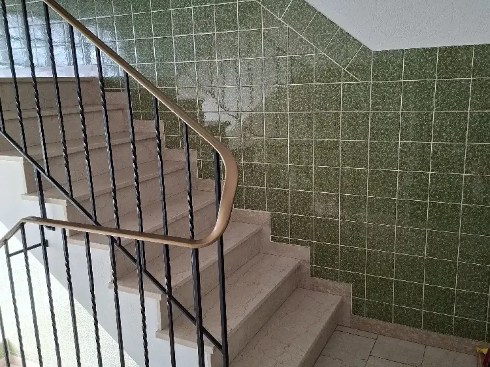 große 2-Zimmer-Wohnung, Kölner-Lindweiler