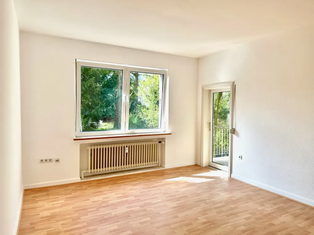 ++ Schöne Wohnung ++ Zentral und mit Blick in einen herrlichen Garten ++
