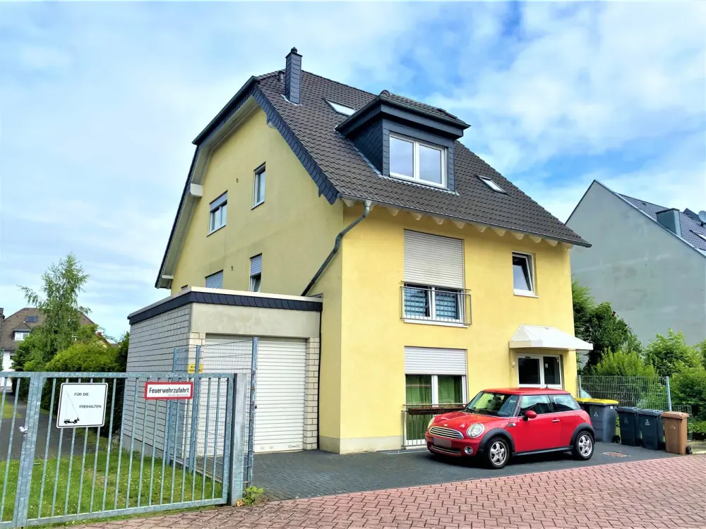 Bright 3-Room Apartment with Terrace and Large Garden (Exclusive Use)