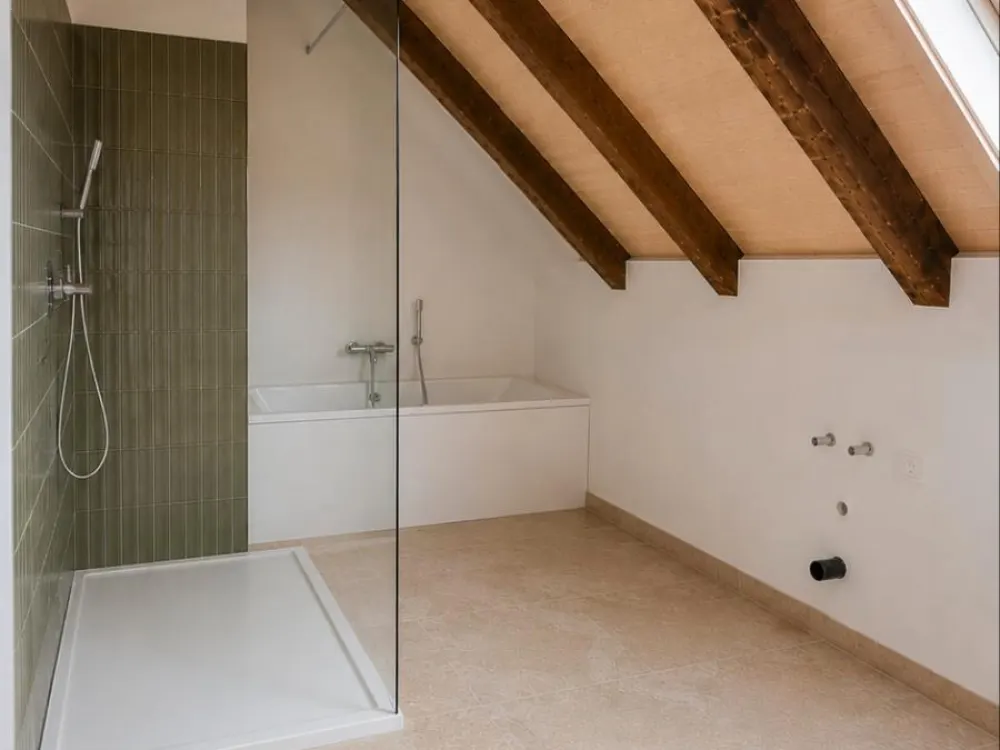 Einzigartiges Dachgeschoss-Loft im Erstbezug nach Sanierung