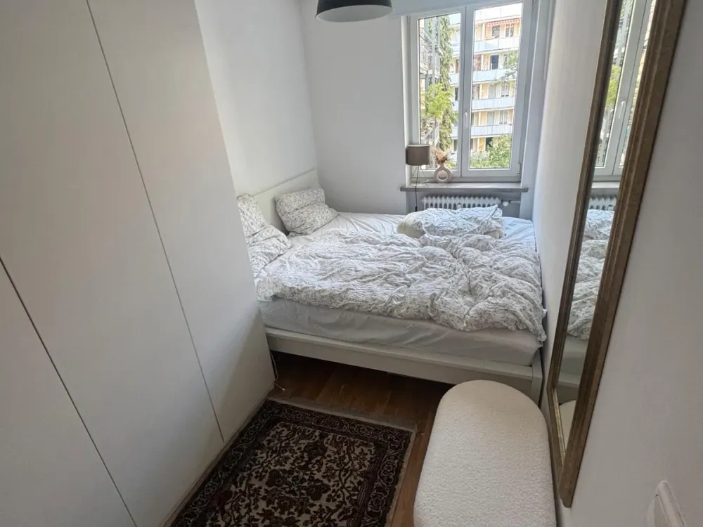 Schöne, helle 2-Zimmer Wohnung in Schwabing (möbiliert)
