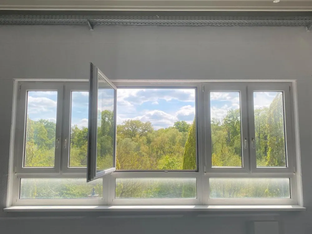 Schönes helles Studio Apartment / Wohnung / Büro Fußbodenheizung