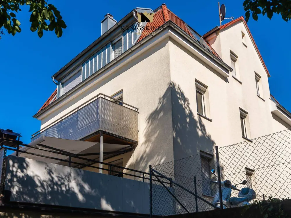 Helle 4-Zimmer-Wohnung mit Balkon
