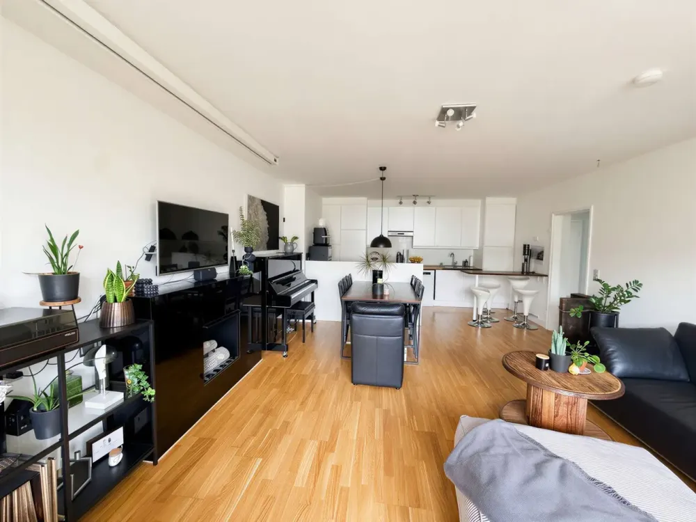 Attraktive 2-Zimmer-Etagenwohnung mit zwei Balkonen in zentraler Kölner Innenstadtlage