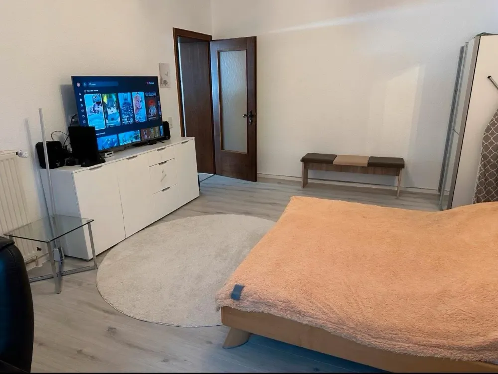 2 Zimmer Mietwohnung Erdgeschoss (90 Quadratmeter)
