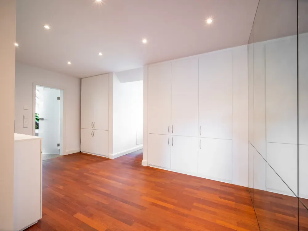 Wohnen mit Charakter: Großzügige 3,5-Zimmer-Dachgeschosswohnung in Solln