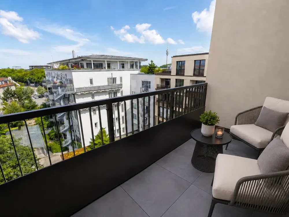 Sonne von morgens bis abends: 3-Zimmer-Maisonette mit drei Dachterrassen in Schwabing (4.11)