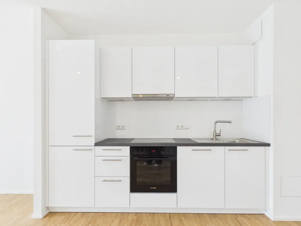 Ihr neues Zuhause: Helle 2-Zimmer-Wohnung mit Balkon oder Garten - ERSTBEZUG