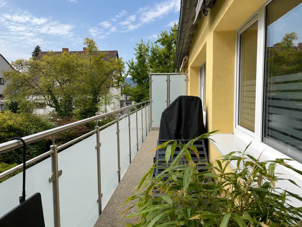 3ZKB IN ENERGETISCH SANIERTEN HAUS MIT GROSSEM BALKON MIT GARTENBLICK IN RUHIGER LAGE WEHLHEIDEN
