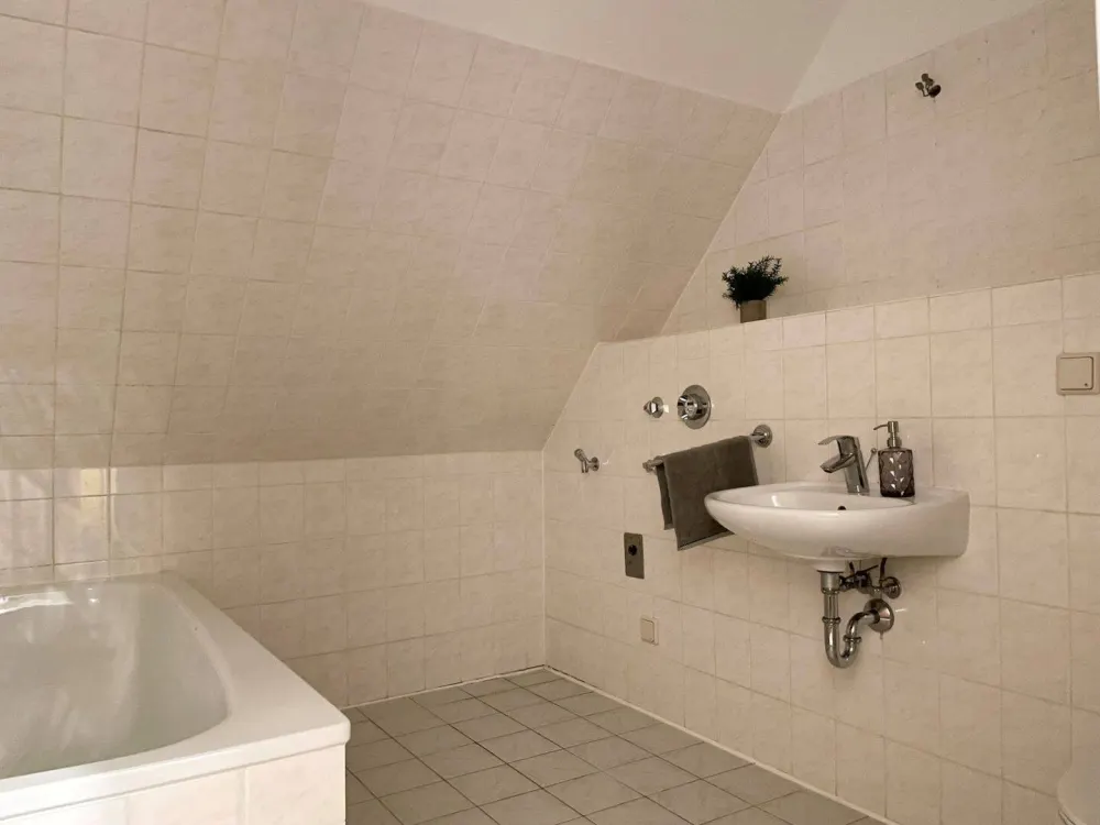 Ihr neues Zuhause: gemütliche und helle 2 -Zimmer Wohnung zum Ankommen