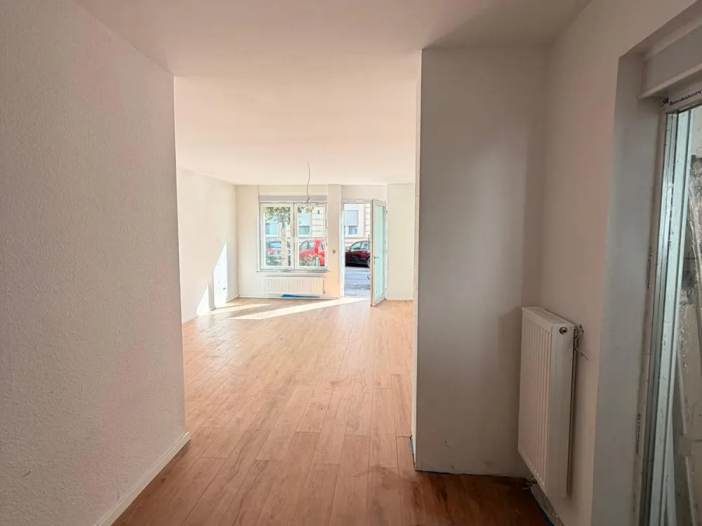 Frisch sanierte 1,5-Zimmer Wohnung inkl. EBK in zentraler Lage in Krefeld