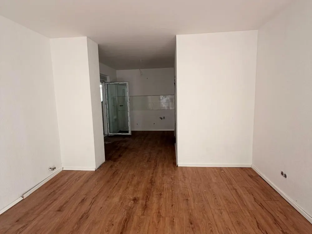 Frisch sanierte 1,5-Zimmer Wohnung inkl. EBK in zentraler Lage in Krefeld