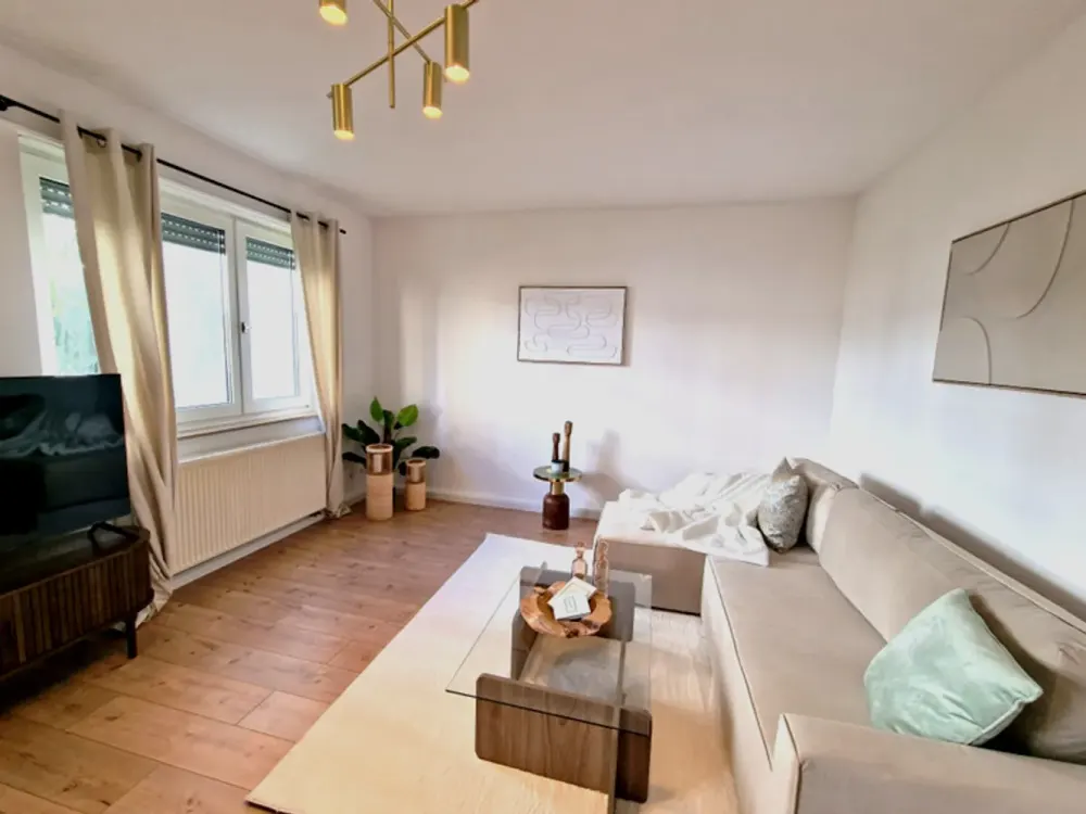 ALL INCLUSIVE MIETE: Möblierte, komplett ausgestattete 3-Zi-Whg mit Balkon in TOP Lage!
