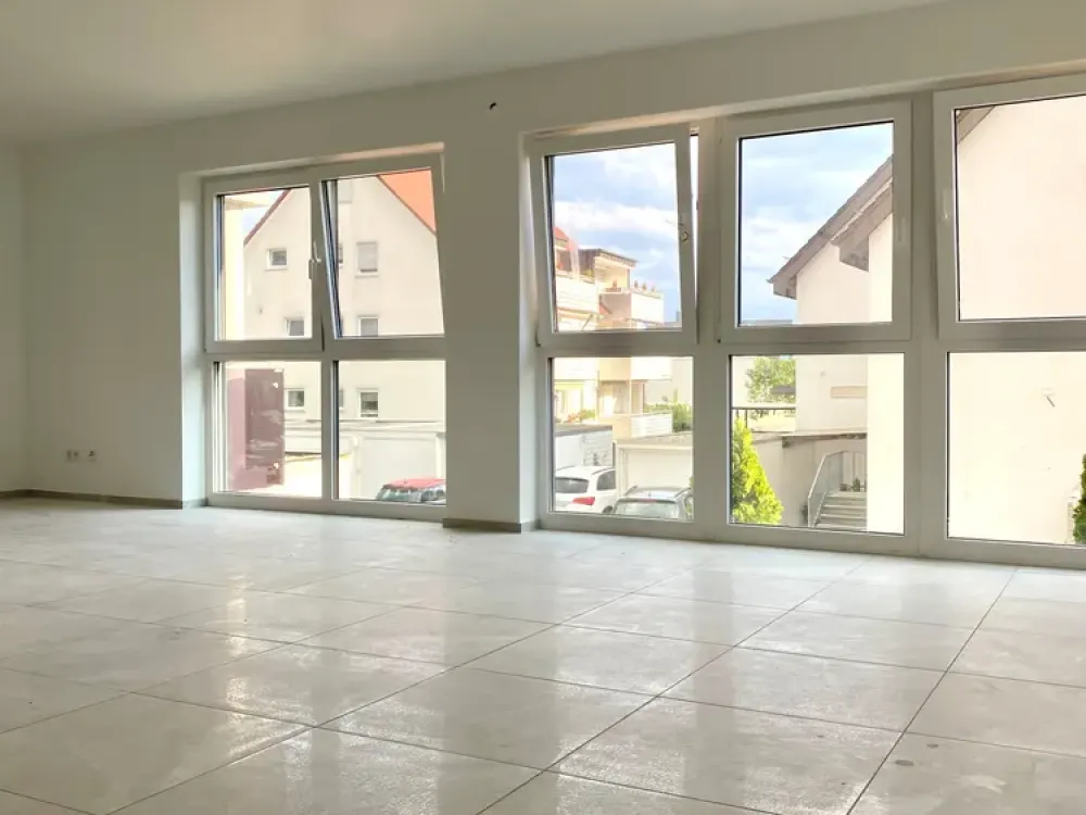 Moderne 2,5-Zimmer-Wohnung in Friedrichshafen