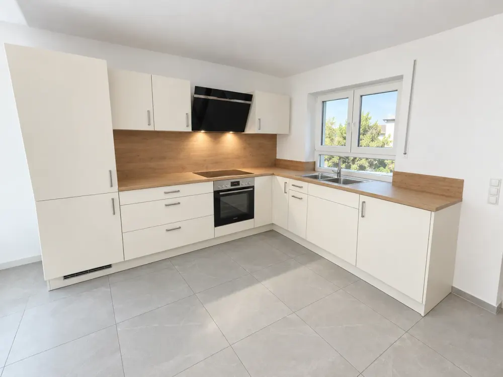Moderne 2,5-Zimmer-Wohnung in Friedrichshafen