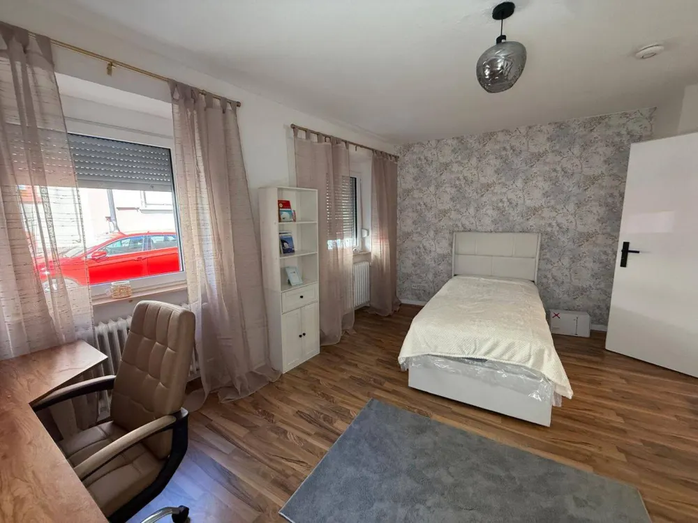 Luxus 1 WG Zimmer in Karlsruhe Grötzingen