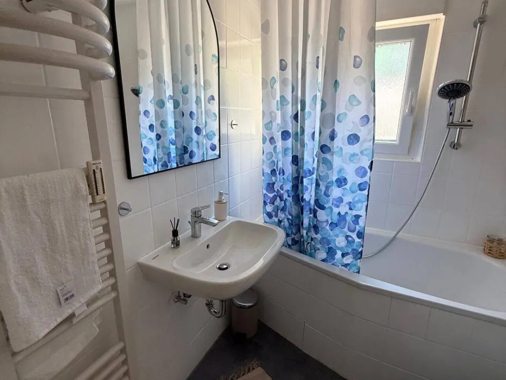 Luxus 1 WG Zimmer in Karlsruhe Grötzingen