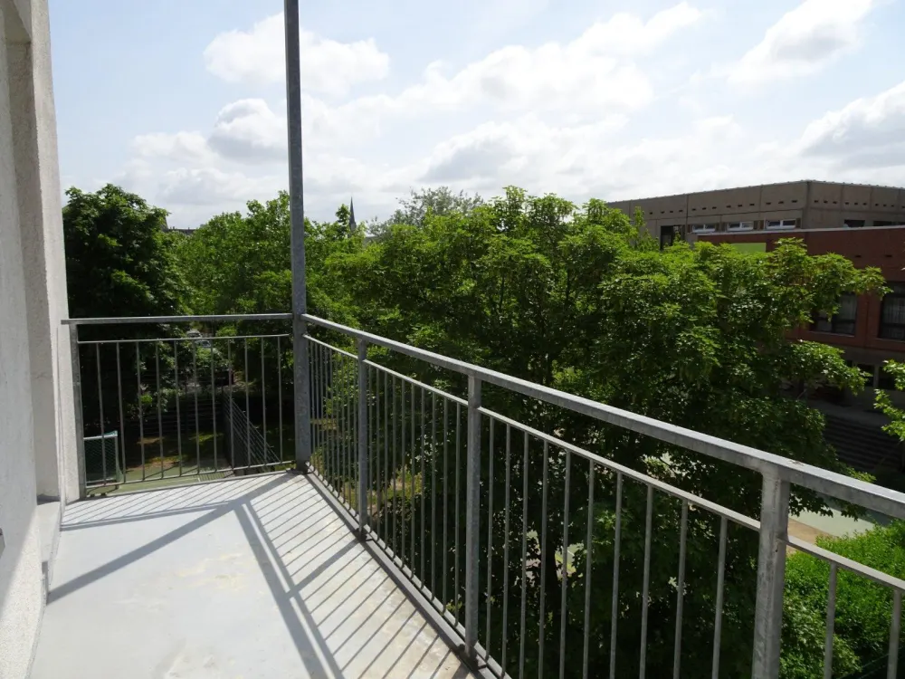 3-Raumwohnung mit Balkon & Tageslichtbad | Wohnen im Kiez