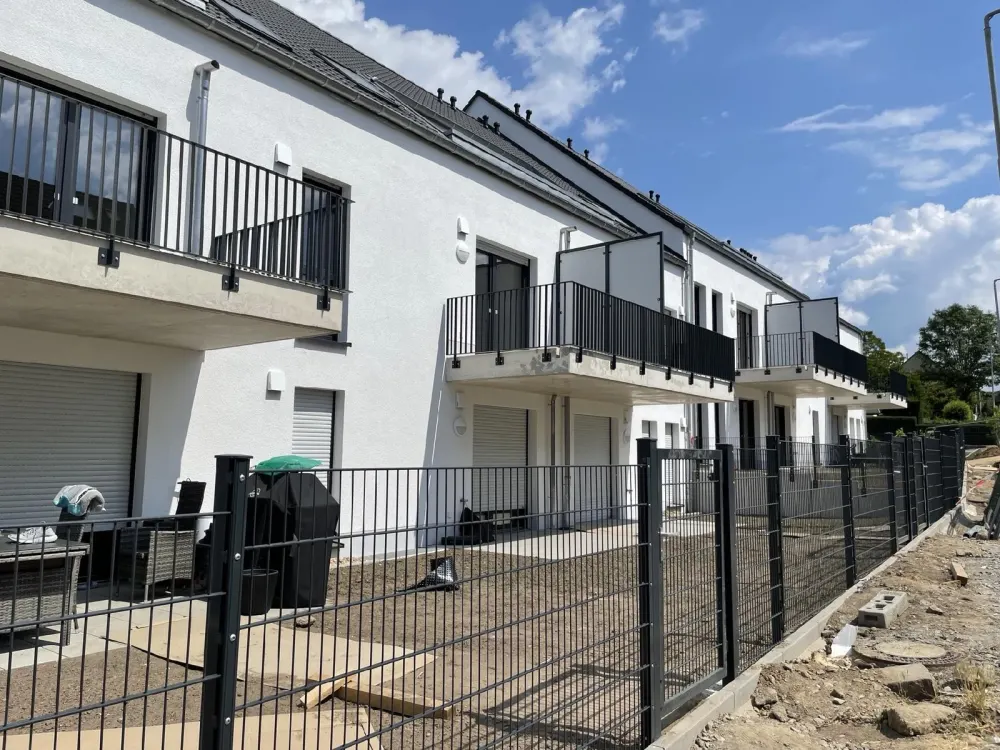 moderne Dachgeschosswohnung mit guter Anbindung nach Köln