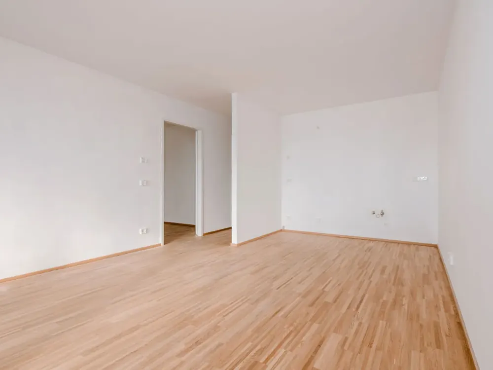 Modern 2-Room Apartment with Fitted Kitchen