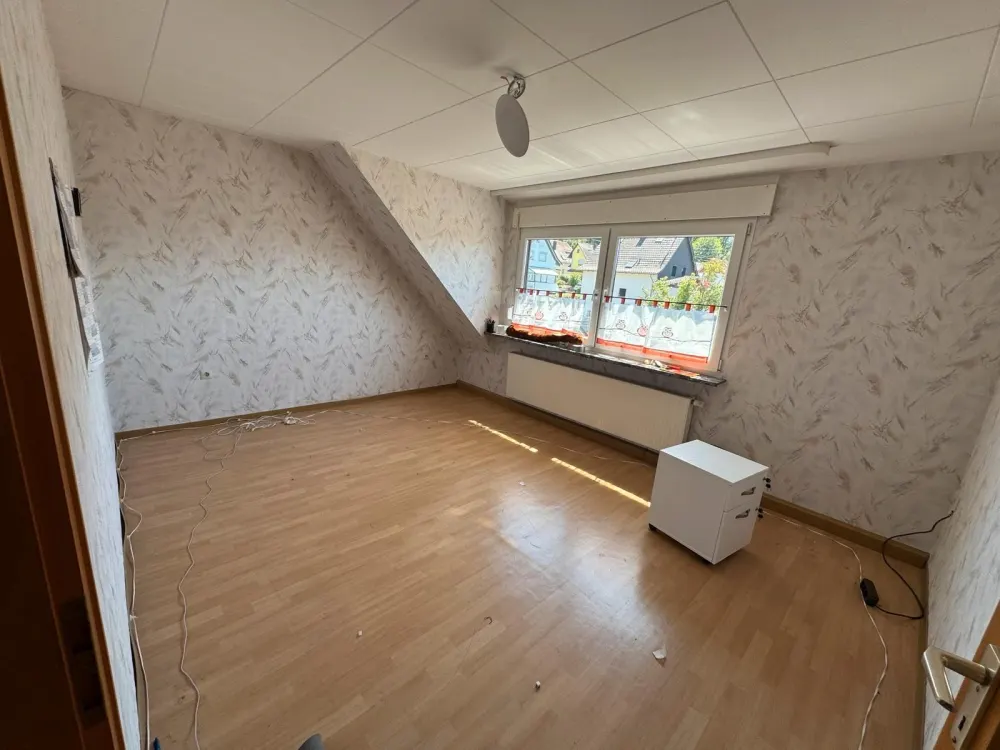 Große Wohnung im 2. OG / Friedrichsthal-Bildstock